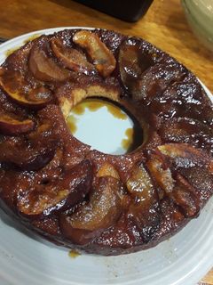 Una foto de Torta de manzana invertida