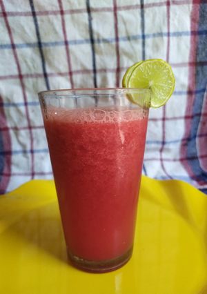 तरबूज का शरबत (Tarbooz ka sharbat recipe in hindi) रेसिपी मुख्य फोटो