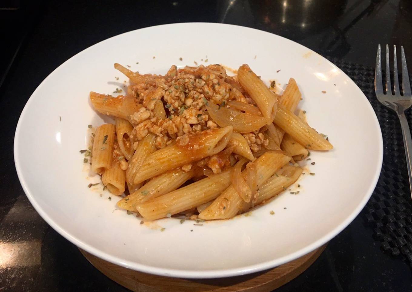 Pasta chicken bolognais
