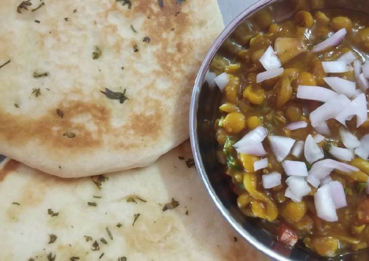 Delhi famous matar kulcha