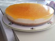 Una foto de tarta de queso con cuajada sin horno