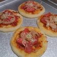 Pizza Mini no egg no ulen tapi tetep lembuuuut dan empuuk