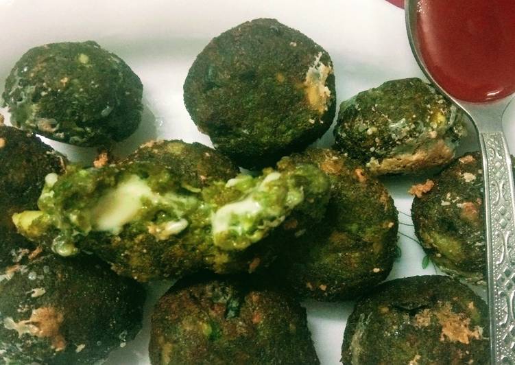 Easiest Way to Prepare Homemade Spinach Cheese Balls