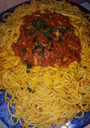 صورة لوصفة سباغيتي بالصوص والتونة