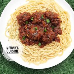 A picture of Spaghetti and meatballs🍝.