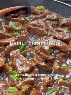 Una foto de Carne Mongoliana
