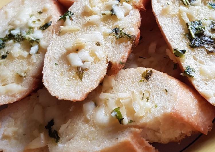 Steps to Prepare Favorite Garlic cheese bread