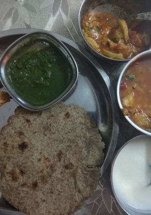 A picture of Navratra Thali.