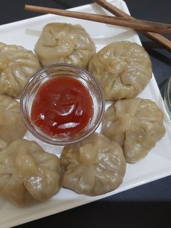 मोमोज(momos recipe in Hindi) रेसिपी मुख्य फोटो