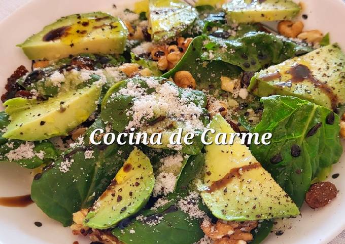 Ensalada de espinacas, aguacate y frutos secos Receta de carme castillo ...