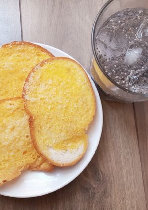 Hình của món Bánh mì bơ đường.