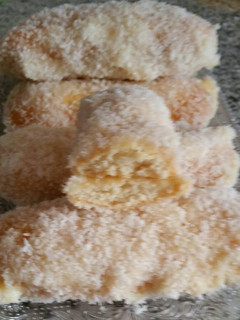 Foto principal de Bizcochitos de coco y crema pastelera