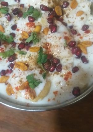 દહીં વડા (Dahi Vada Recipe In Gujarati) રેસીપી મુખ્ય ફોટો