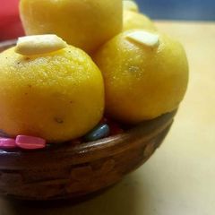 A picture of Mango paneer ladoo.