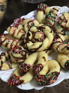 عکسی از دستور شیرینی اشکی بدون فر