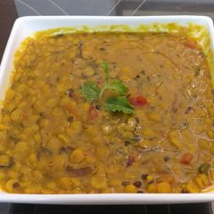 A picture of Dal kewti.