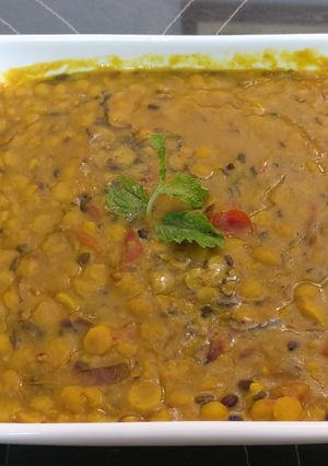 A picture of Dal kewti.