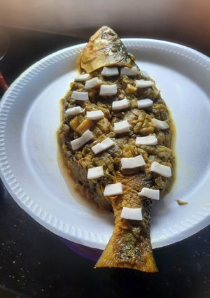 কচু শাক ইলিশ মাছের মাথা দিয়ে (kochu shaak recipe in bengali) রেসিপির প্রধান ছবি