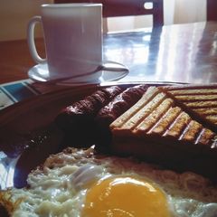 A picture of Easy breakfast.