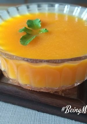 A picture of Carrot-onion soup.