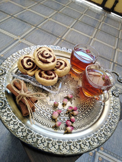 عکسی از دستور نان رولی شیرعسلی