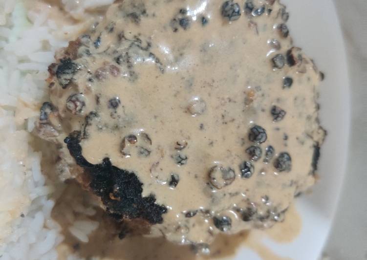 Simple Way to Prepare Homemade Hamburger Steak with Whisky Peppercorn Sauce