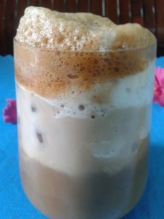 Hình của món Cà Phê Cốt Dừa.