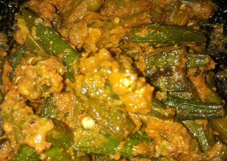 Gravy wali bhindi ki sabji