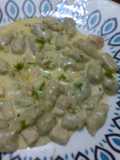 Ñoquis de Papas y Brócoli en Salsa Alfredo con pollo. Delicioso!