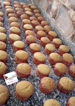 A picture of Eid vanilla cup cakes.