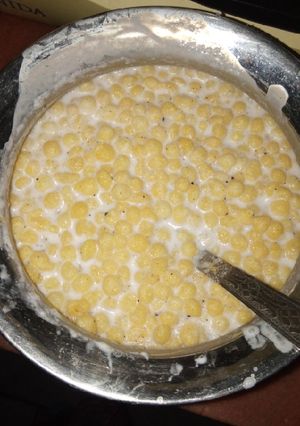 A picture of Boondi raita.