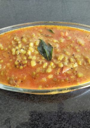 A picture of Moong Curry.