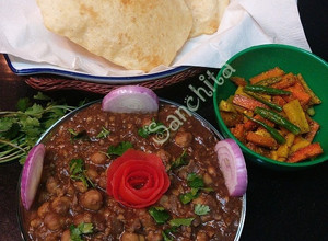A picture of Chole Bhature.