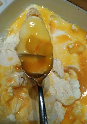 A picture of Mango ice cream.