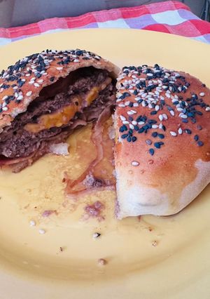 Una foto de Hamburguesa wellington 🍔
