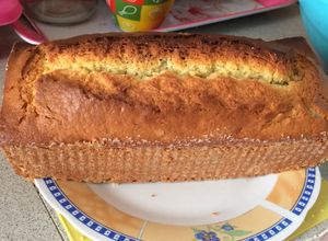 Una foto de Budín con nueces, maní y pasas de uva