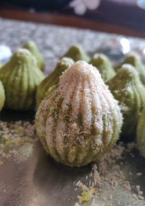 A picture of Modak.