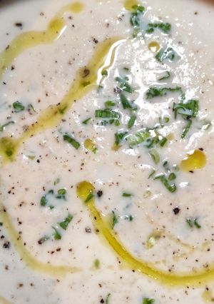 Una foto de Sopa crema de coliflor