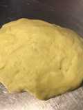 Pâte brisée à la farine d'épeautre et liqueur de bleuet