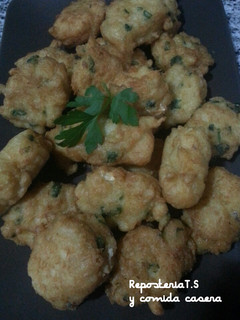 Una foto de Buñuelos de bacalao