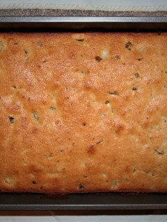A picture of T's Applesauce Cake.