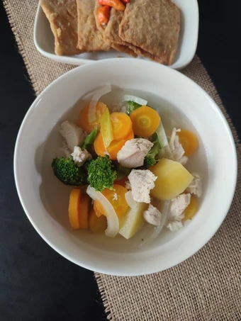 Cara Mudah Membuat Resep Sop Ayam yang Menggugah Selera Anti Ribet, Mantap