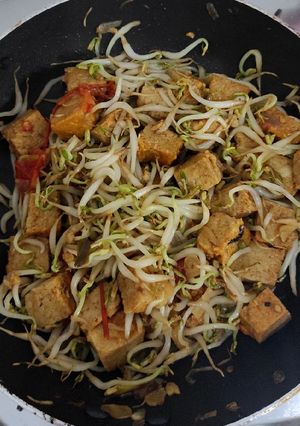 Foto resep Menu anti ribet Toge Oncom super hematttt