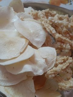 બટાકા ની વેફર (Bataka Wafer Recipe In Gujarati) રેસીપી મુખ્ય ફોટો