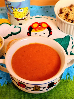 Una foto de Sopa de fideos 🥣 🐘