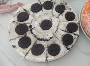 Una foto de Cheesecake de oreo frío (sin grenetina)