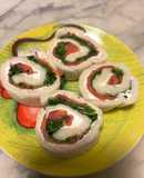 Rotolino stuzzichini salmone rucola e Philadelphia