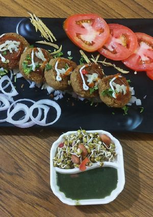 A picture of Chickpeas & paneer ke kebab.