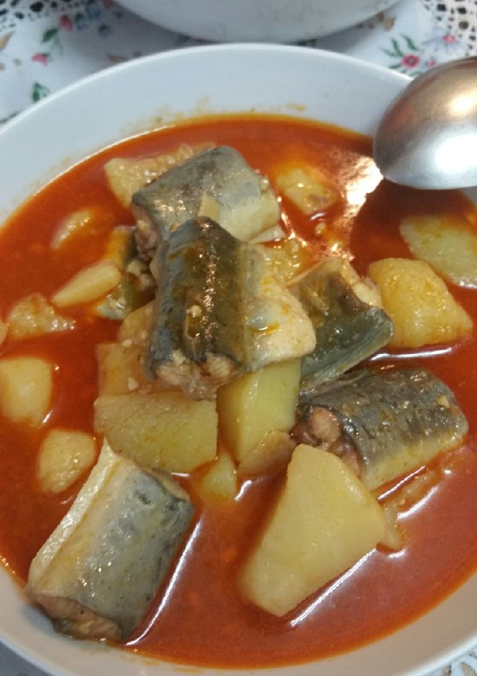 Una foto de Anguilas con patatas