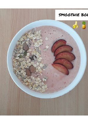 Foto resep Smoothie bowl strawberry nanas pisang